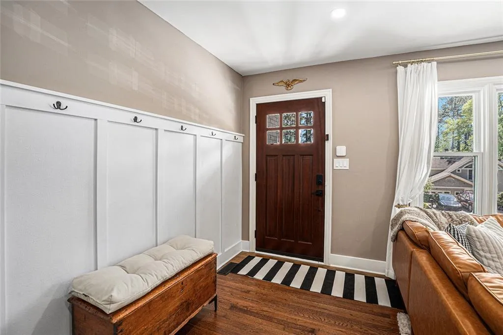 Atlanta, Georgia 30324, United States, 4 Bedrooms Bedrooms, ,2 BathroomsBathrooms,Residential,Active,126518