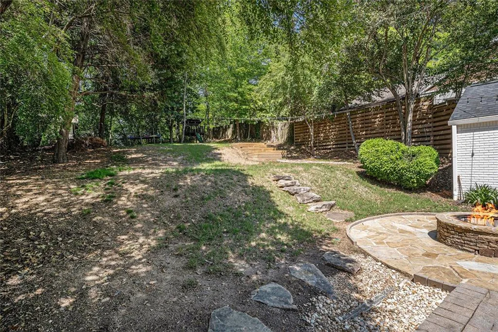 Atlanta, Georgia 30324, United States, 4 Bedrooms Bedrooms, ,2 BathroomsBathrooms,Residential,Active,126518