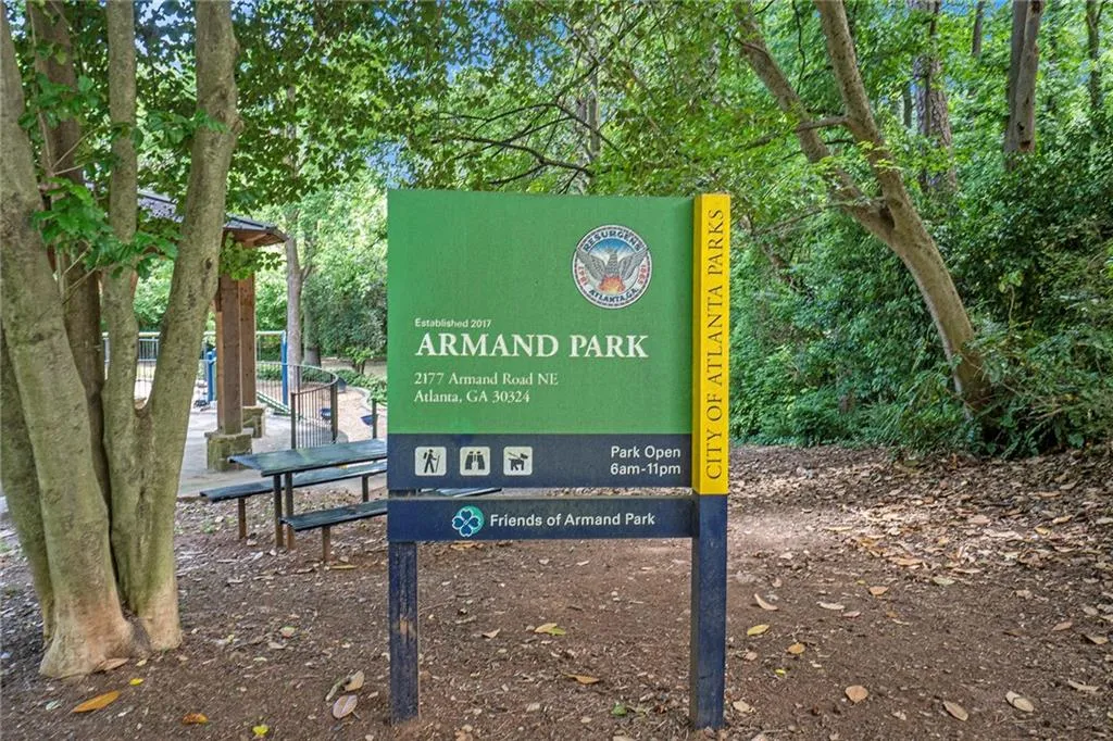 Atlanta, Georgia 30324, United States, 4 Bedrooms Bedrooms, ,2 BathroomsBathrooms,Residential,Active,126518