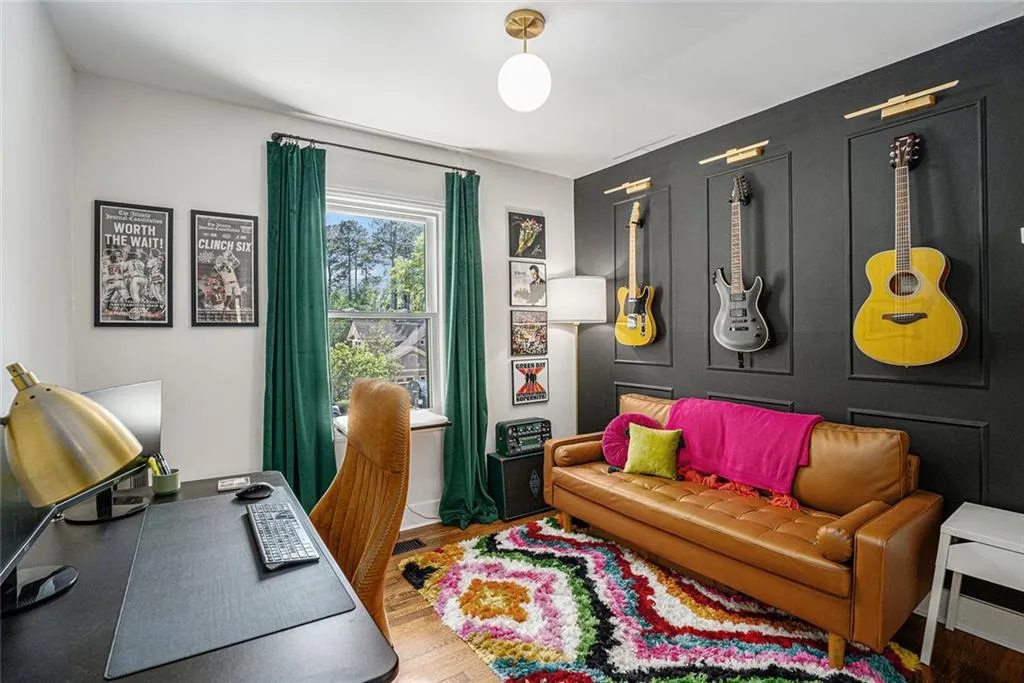 Atlanta, Georgia 30324, United States, 4 Bedrooms Bedrooms, ,2 BathroomsBathrooms,Residential,Active,126518