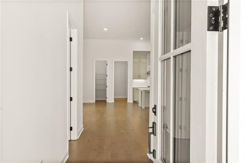 515 Godfrey Drive, Cumming, Georgia image 3