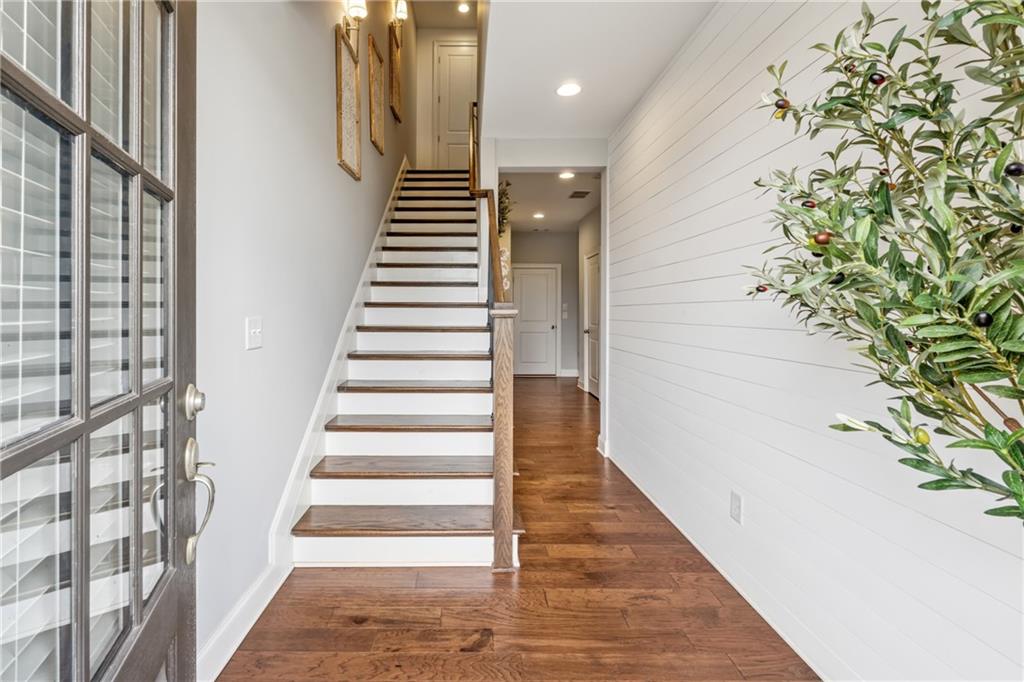 6686 Sterling Drive