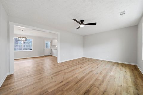 Homes For Sale - 7258 Banks Mill Road<br/> Douglasville, GA 30135