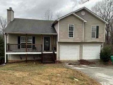 Homes For Sale - 5374 Crown Oaks Drive<br/> Lula, GA 30554