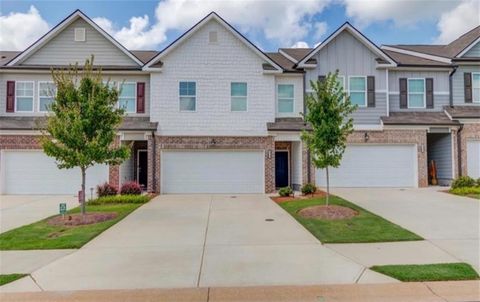 Townhouse For Sale - 4565 Bishops Lane<br/> Oakwood, GA 30566