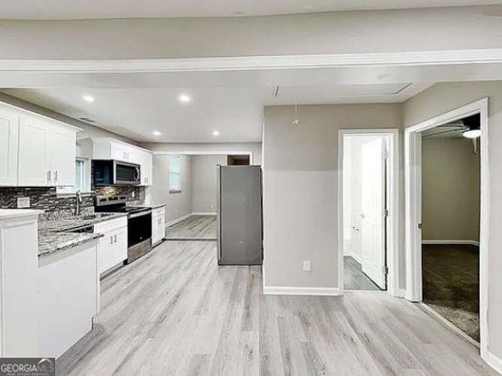 Photo of 2609 Hood Avenue NW, Atlanta, GA 30318 (MLS # 7704675)