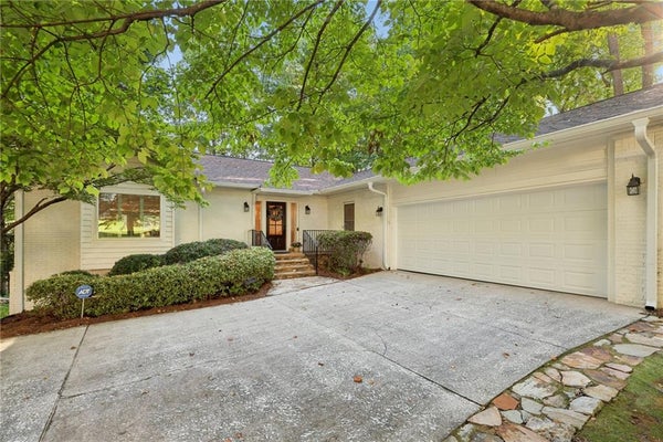 2350 ROXBURGH DR, ROSWELL, GA 30076 - Image 1829a73251db30bbcdef719a8c21cd6a/2425305492
