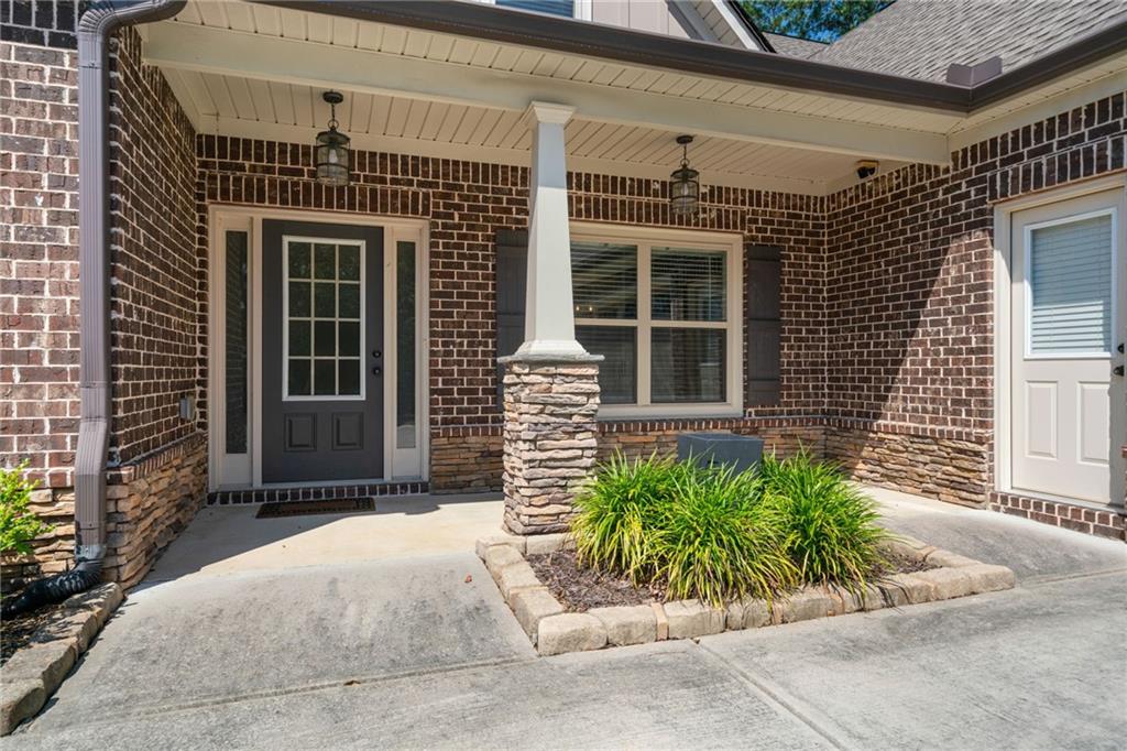 902 Edgewater Drive