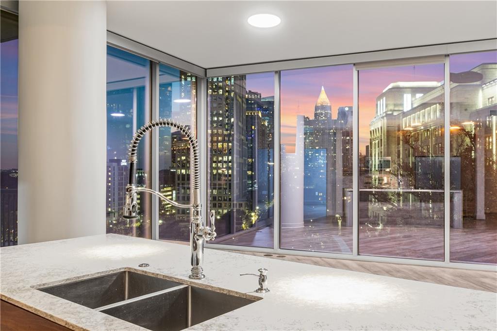 1080 Peachtree Street NE 910