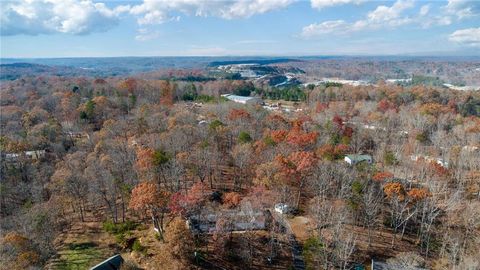 A home in Dahlonega