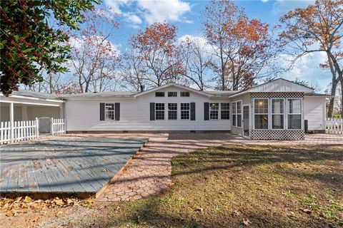 A home in Dahlonega