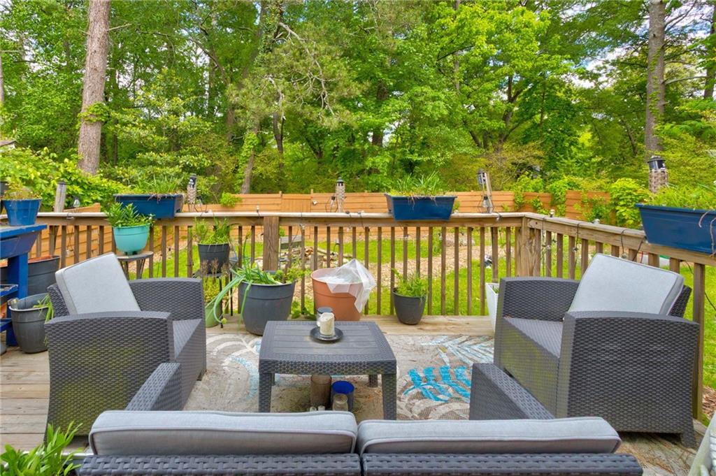 569 Woods Drive, Atlanta, Georgia image 23