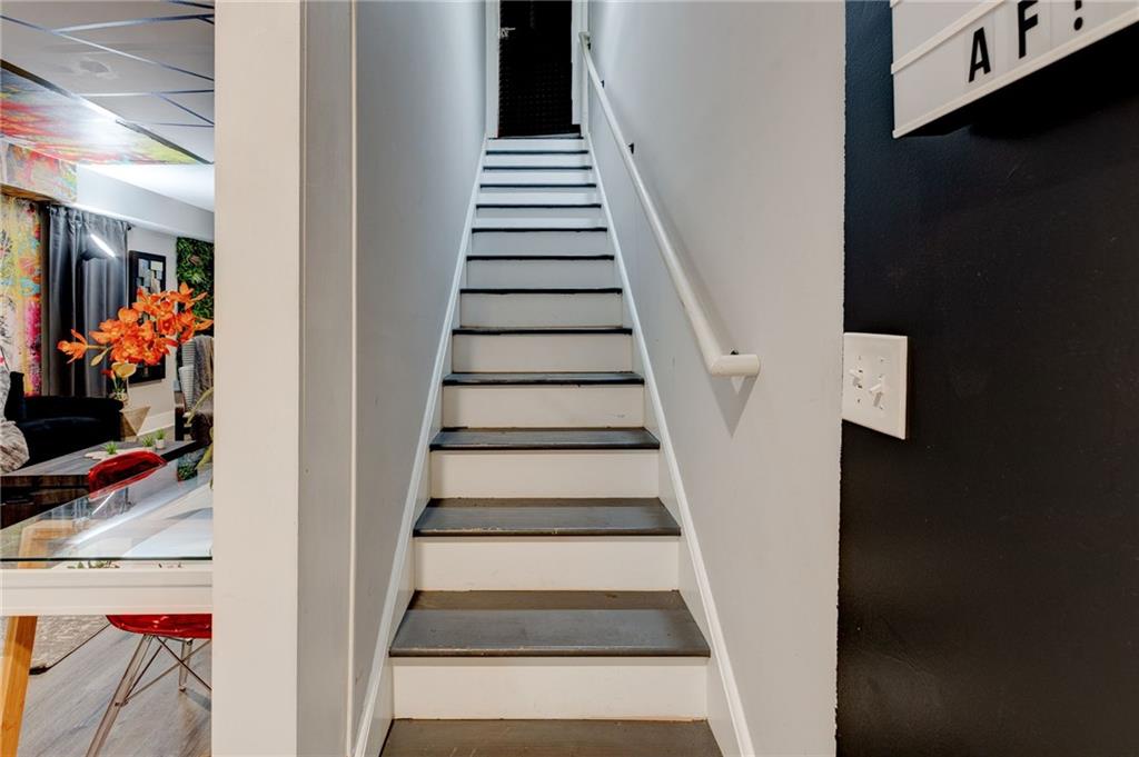 569 Woods Drive, Atlanta, Georgia image 13