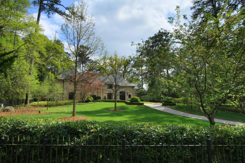 Tuxedo Park - Residential