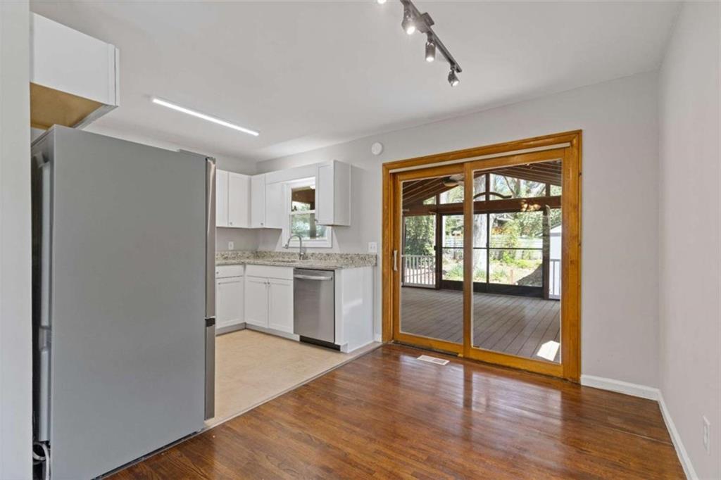 6414 Bimini Drive, Forest Park, Georgia image 7