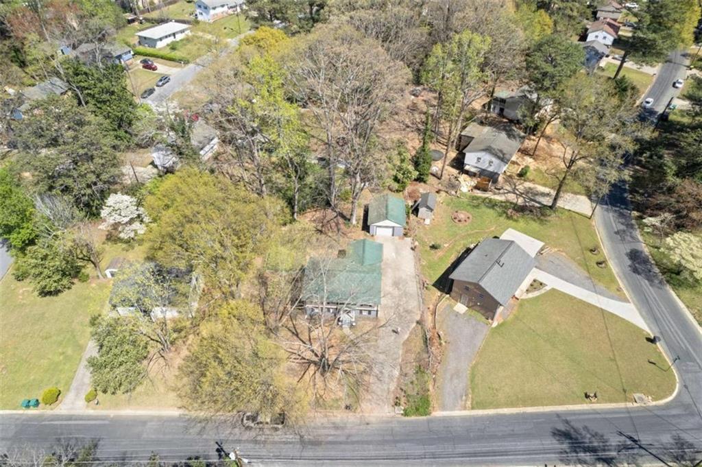6414 Bimini Drive, Forest Park, Georgia image 31