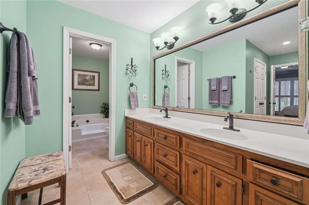 Cumming, Georgia 30041, United States, 5 Bedrooms Bedrooms, ,4 BathroomsBathrooms,Residential,Active,139409