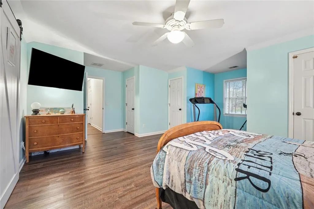 Cumming, Georgia 30041, United States, 5 Bedrooms Bedrooms, ,4 BathroomsBathrooms,Residential,Active,139409