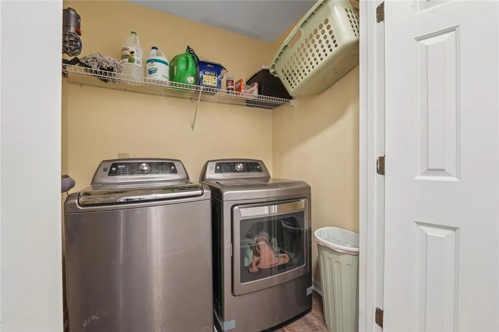 Cumming, Georgia 30041, United States, 5 Bedrooms Bedrooms, ,4 BathroomsBathrooms,Residential,Active,139409