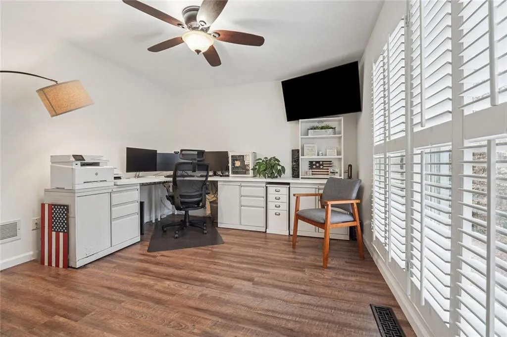 Cumming, Georgia 30041, United States, 5 Bedrooms Bedrooms, ,4 BathroomsBathrooms,Residential,Active,139409