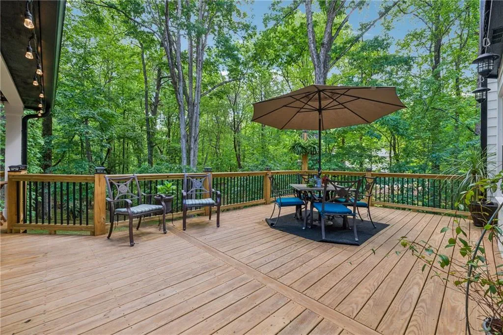 Cumming, Georgia 30041, United States, 5 Bedrooms Bedrooms, ,4 BathroomsBathrooms,Residential,Active,139409