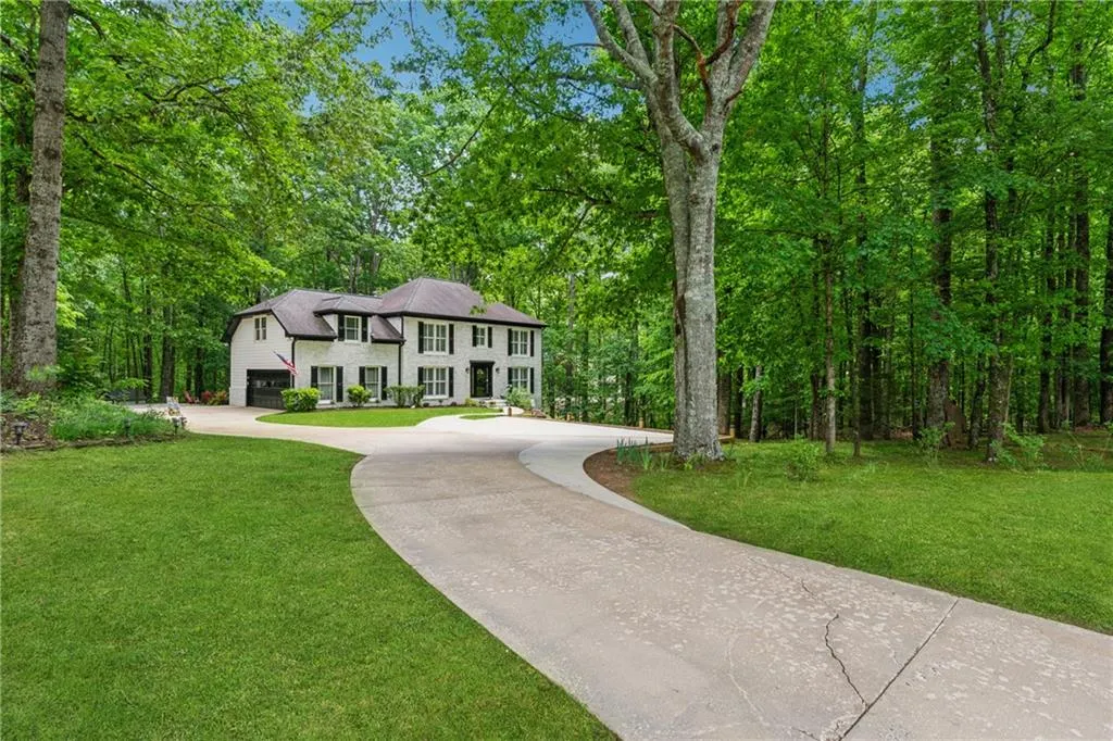 Cumming, Georgia 30041, United States, 5 Bedrooms Bedrooms, ,4 BathroomsBathrooms,Residential,Active,139409