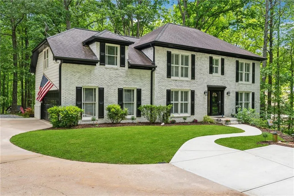 Cumming, Georgia 30041, United States, 5 Bedrooms Bedrooms, ,4 BathroomsBathrooms,Residential,Active,139409