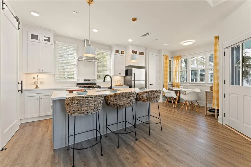 Kennesaw, Georgia 30144, United States, 2 Bedrooms Bedrooms, ,2 BathroomsBathrooms,Residential,Active,29233