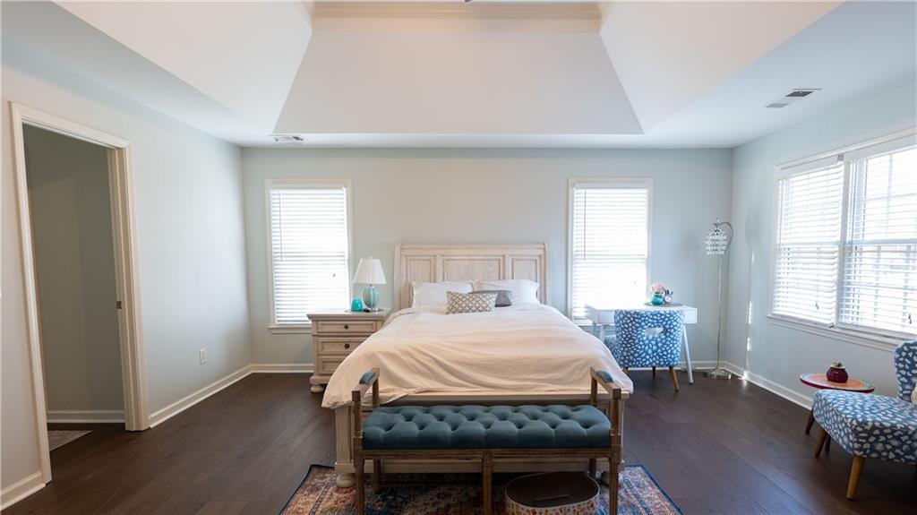 916 Bishops Crossing