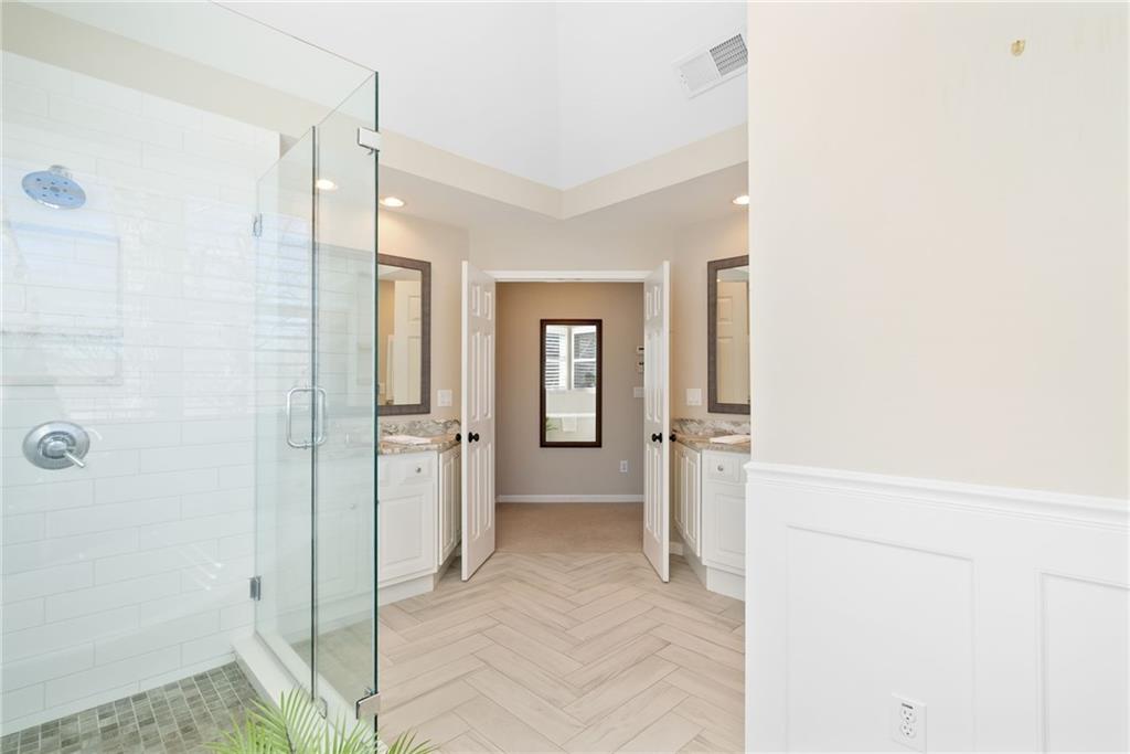 720 Lakeglen Drive, Suwanee, Georgia image 29