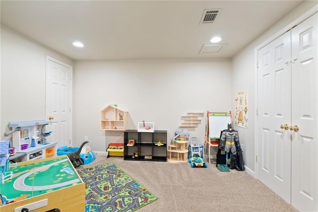 720 Lakeglen Drive, Suwanee, Georgia image 37