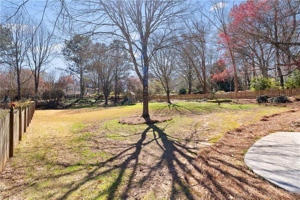 720 Lakeglen Drive, Suwanee, Georgia image 49