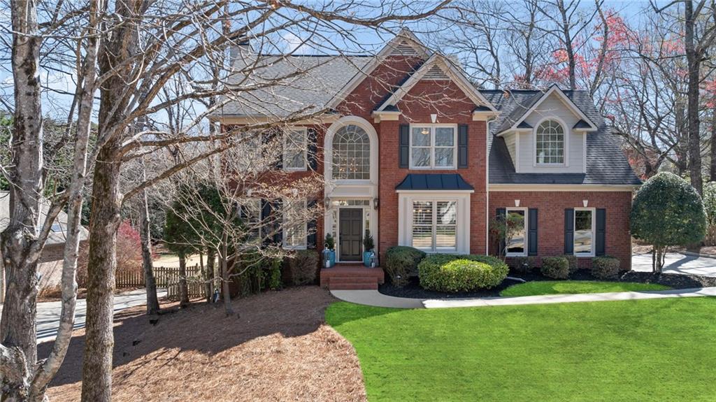 720 Lakeglen Drive, Suwanee, Georgia image 1