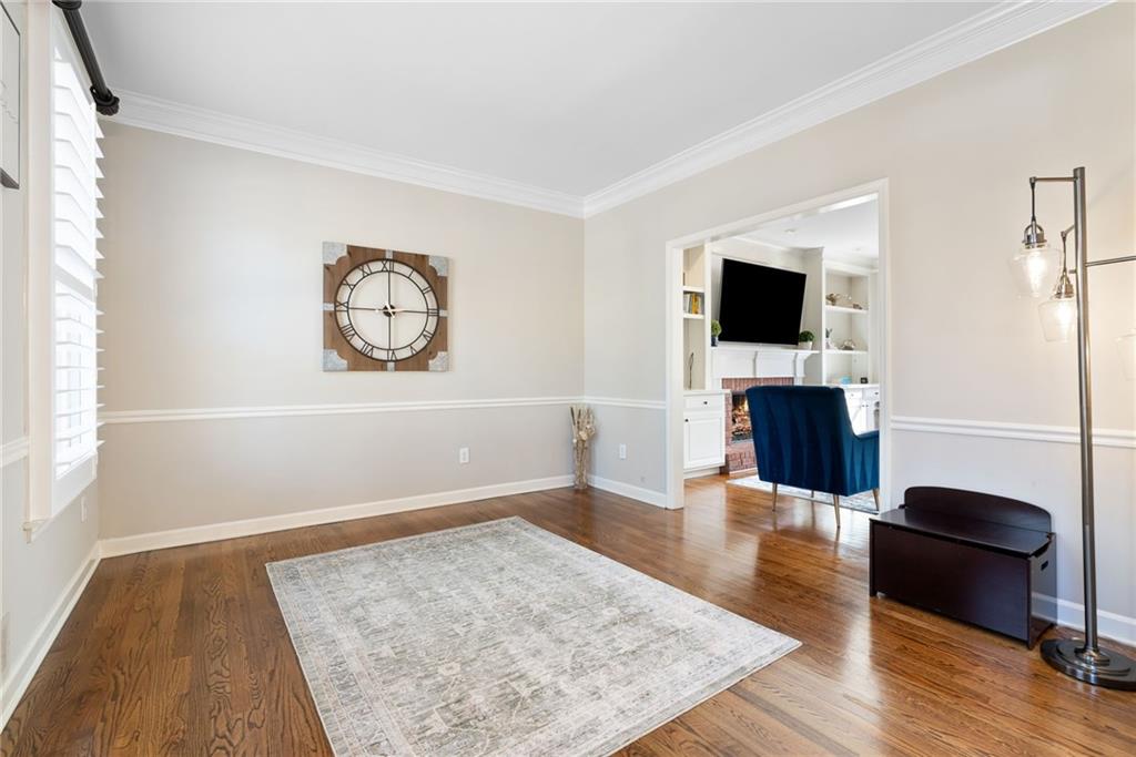 720 Lakeglen Drive, Suwanee, Georgia image 6