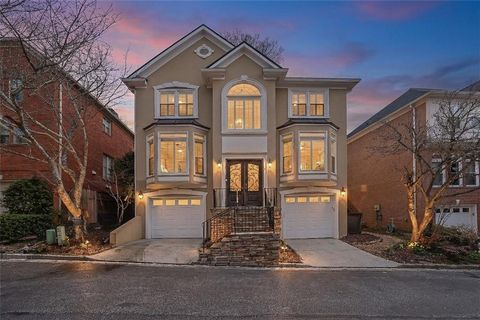 Photo of 3 Highland Park Lane NE, Atlanta, GA 30306 (MLS # 7756635)