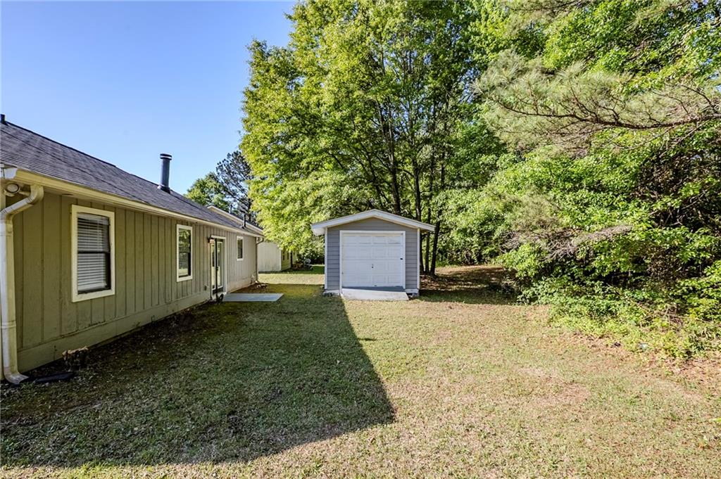 6895 Brown Drive, Fairburn, Georgia image 22