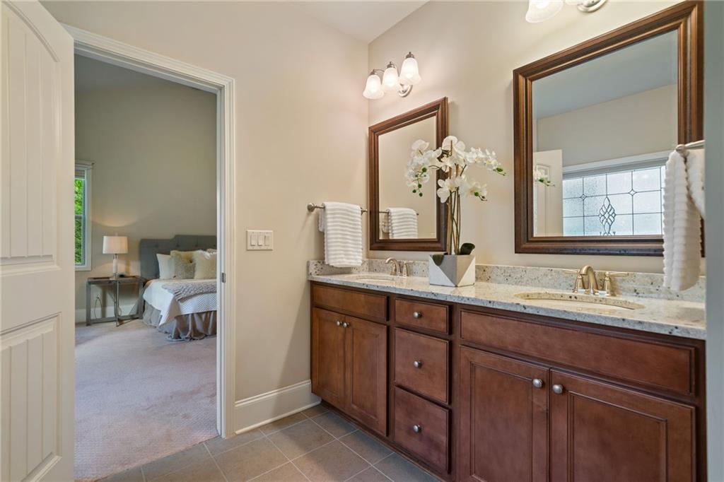 6805 Bransford Drive, Cumming, Georgia image 25