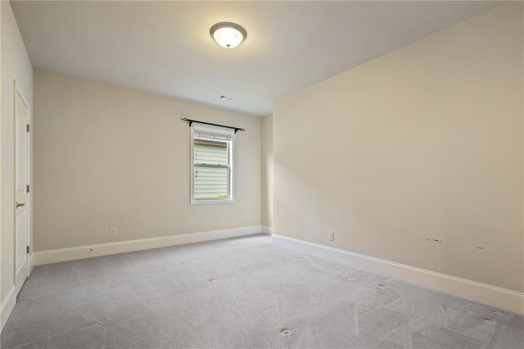 6805 Bransford Drive, Cumming, Georgia image 27