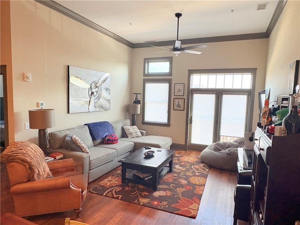 1 E 3rd Avenue 402
