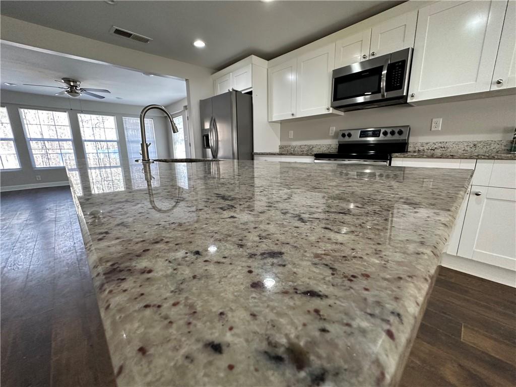 24 Wayside Lane