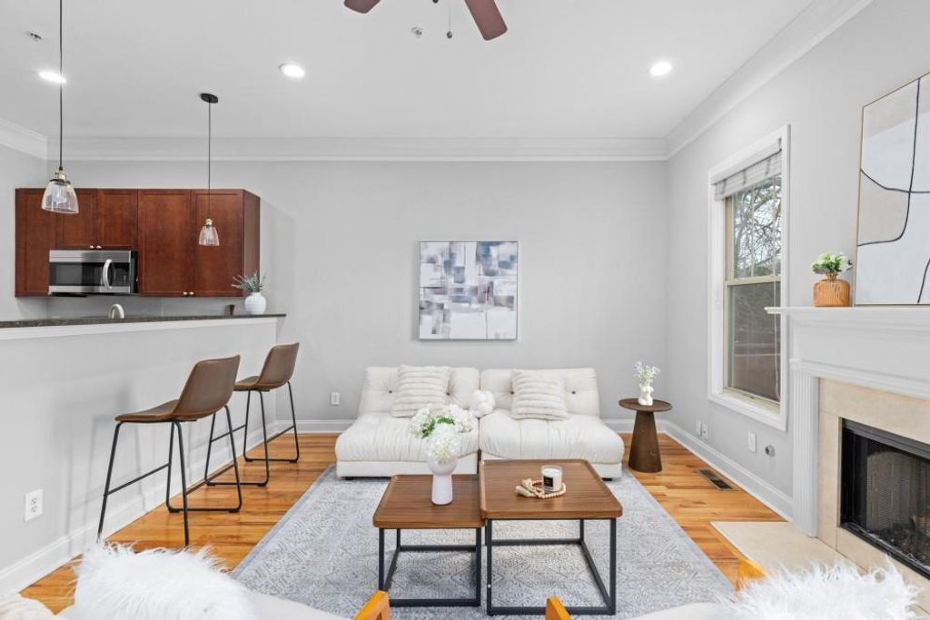 Photo of 1895 Sterling Oaks Circle NE, Atlanta, GA 30319 (MLS # 7721193)