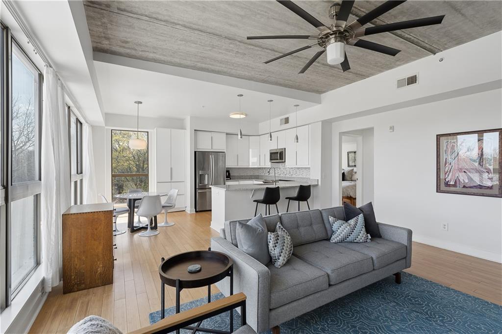 563 Memorial Drive SE 501