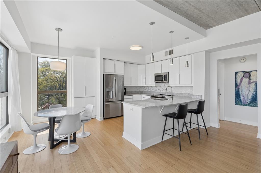 563 Memorial Drive SE 501