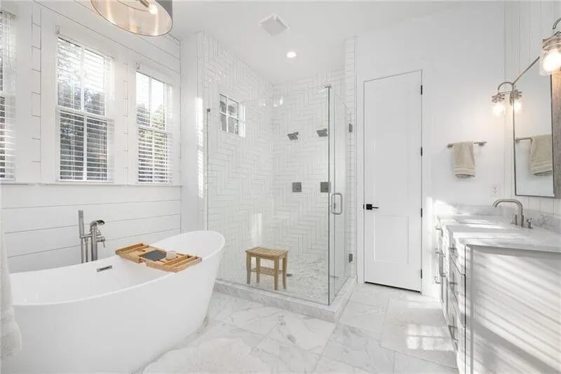 Roswell, Georgia 30075, United States, 4 Bedrooms Bedrooms, ,3 BathroomsBathrooms,Residential,Pending,119912