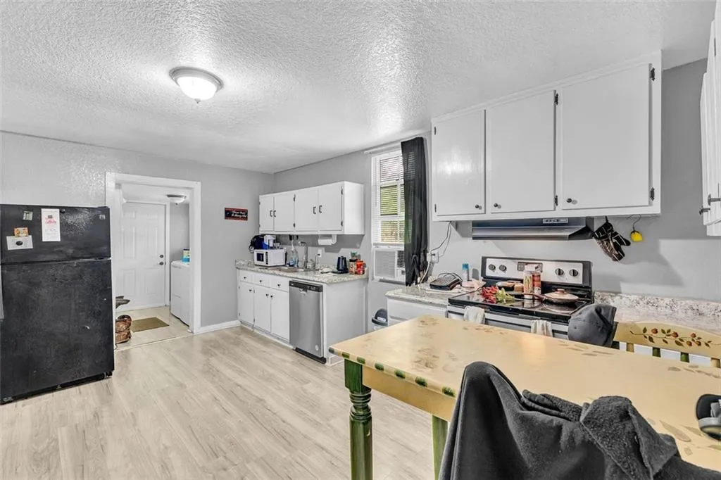 Palmetto, Georgia 30268, United States, 2 Bedrooms Bedrooms, ,1 BathroomBathrooms,Residential,Active,132019