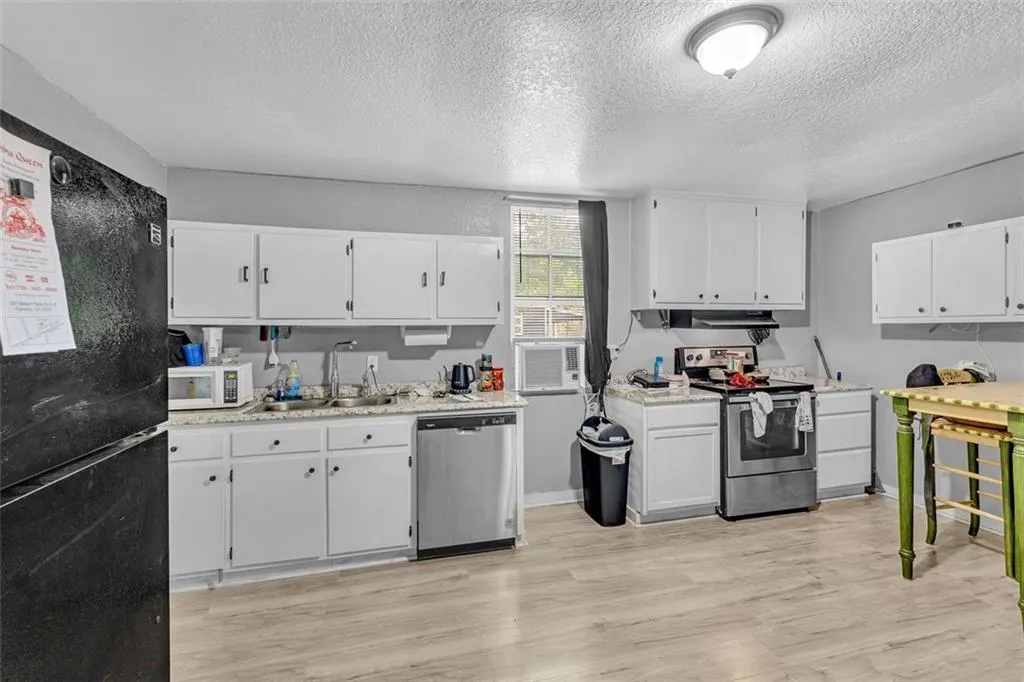 Palmetto, Georgia 30268, United States, 2 Bedrooms Bedrooms, ,1 BathroomBathrooms,Residential,Active,132019