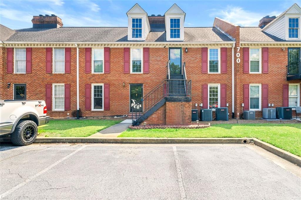 Coral Ridge Commons - Residential