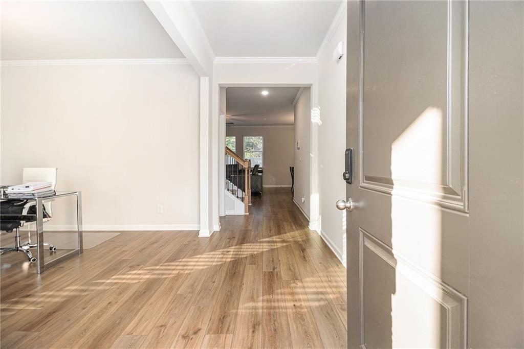 596 River Gardens Drive SE