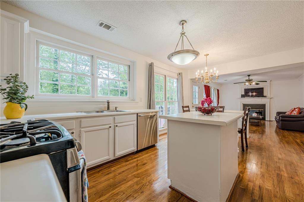 303 Cimarron Way, Lawrenceville, Georgia image 11