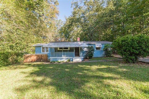 5749 PINECREST RD, AUSTELL, GA 30168 - Image 1894c50f6c7f6cb229278fba2d97b430/1815687274